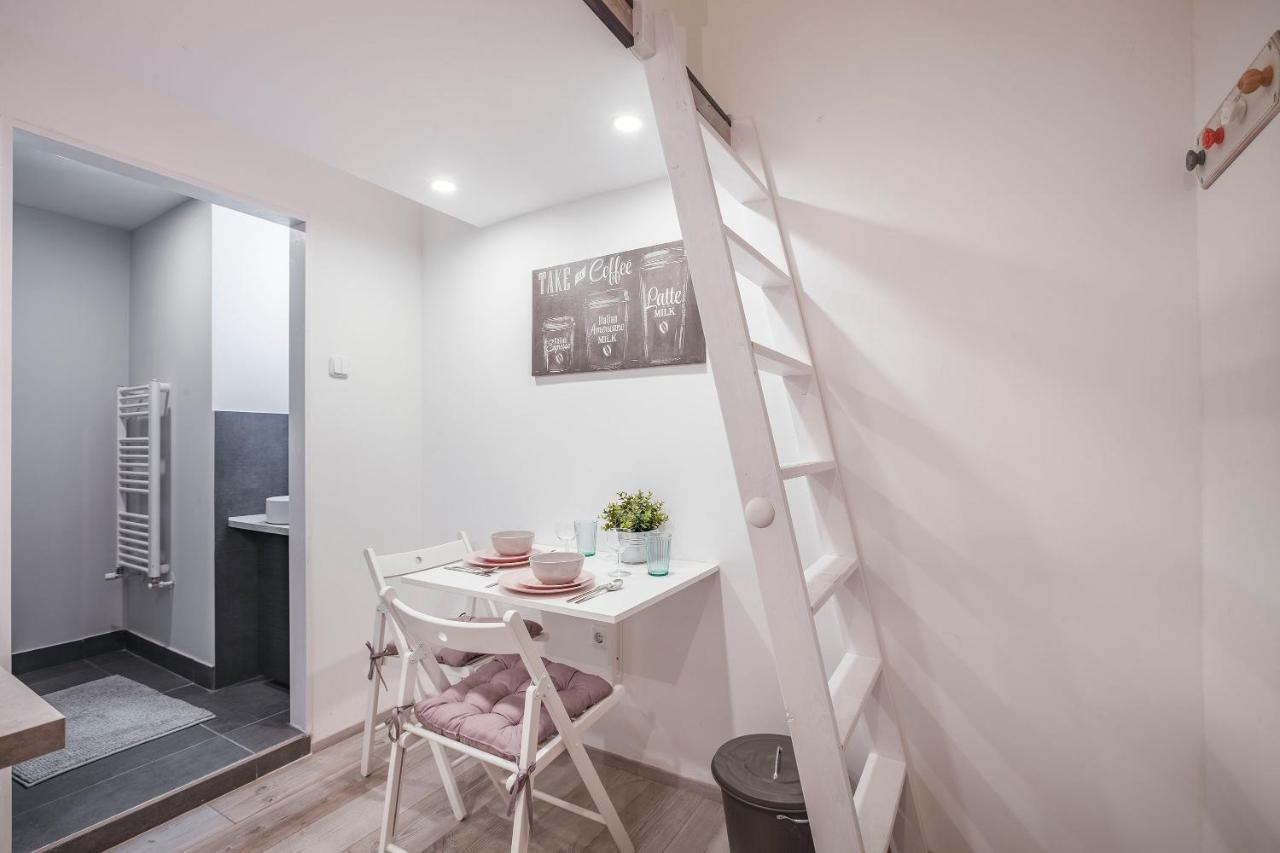 D'Crown Residences Budapest Esterno foto