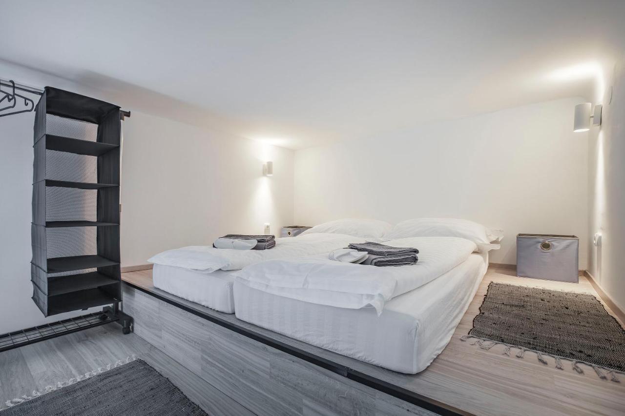 D'Crown Residences Budapest Esterno foto