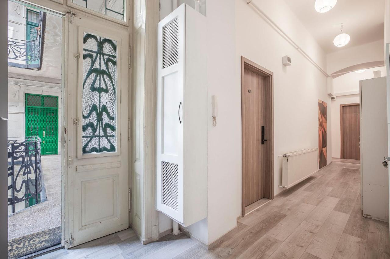 D'Crown Residences Budapest Esterno foto