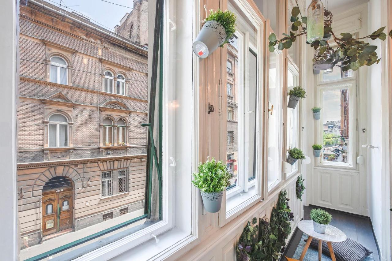 D'Crown Residences Budapest Esterno foto